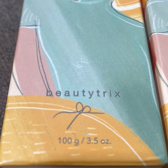 BEAUTYTRIX rich and uplifting Citrus hand cream tube size 3.5oz - Picture 7 of 8
